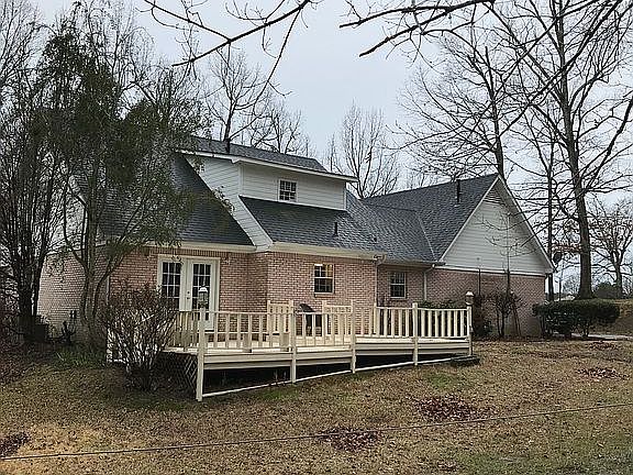 2nd image of 916 W Chambers Dr