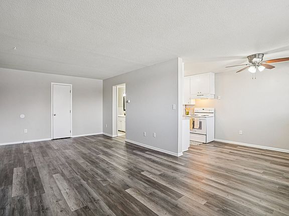 5th image of 2520 County Road F E #307