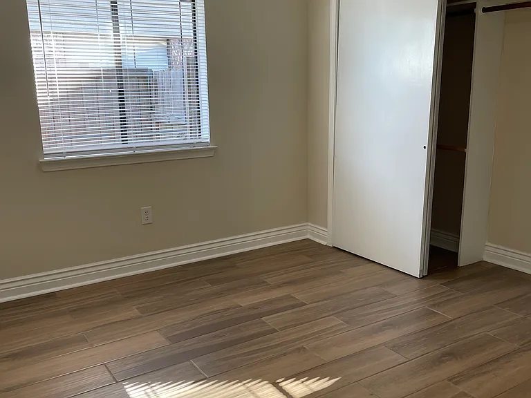 1916 Sugarloaf Dr — Photo 7