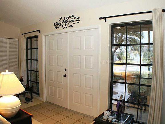 2nd image of 711 Santa Margerita Ln