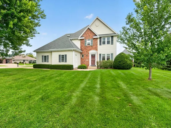 3409 Kingsbridge Dr, Janesville, WI 53546