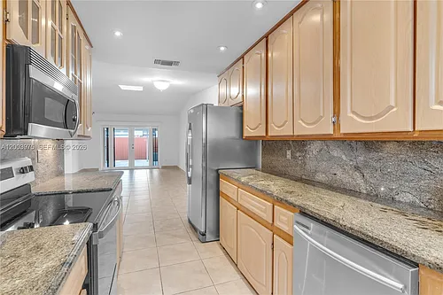 5655 SW 139th Pl Photo 1
