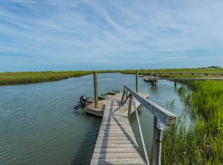 216 Tranquility Ln, Edisto Island, SC 29438
