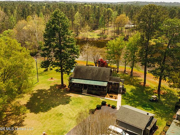 2nd image of 853 Spring Water Ranch Rd