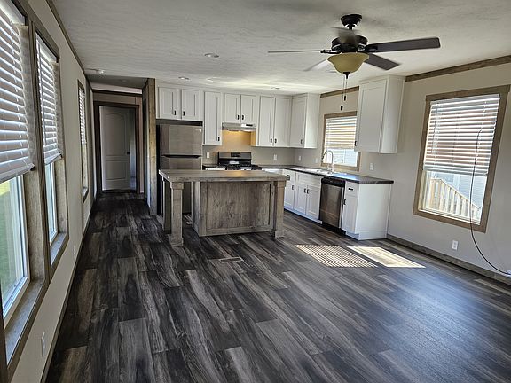 3rd image of 2101 SW 38th St #24