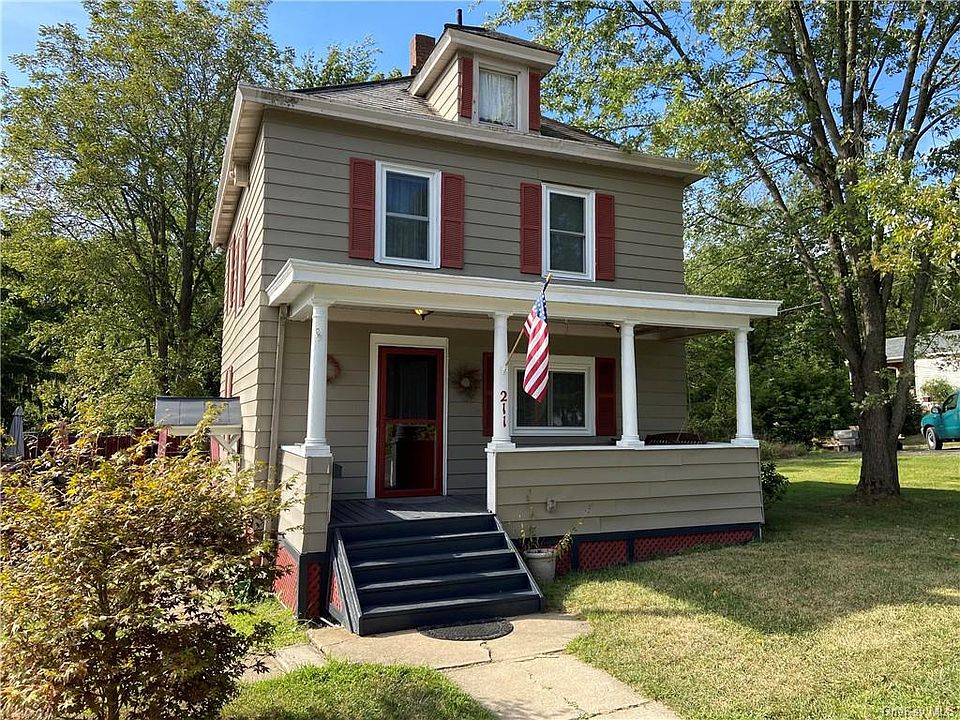 1st image of 211 Highland Ave