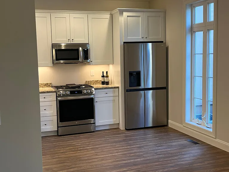 103 Thermos Ave #6 — Photo 17
