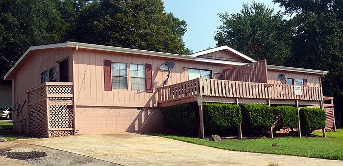 1st image of 6130 Lorimar Ct #B