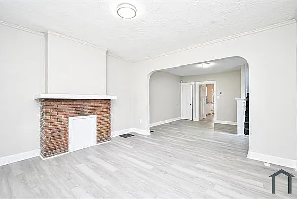 312-314 Pointview Ave #314 — Photo 5