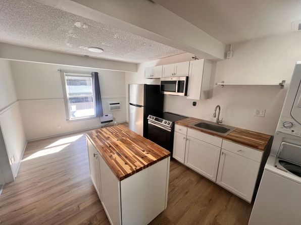 520 S Curry St #201