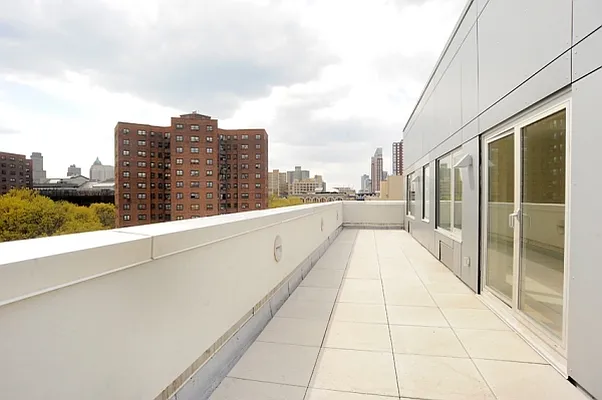 Rented by MNS | media 24