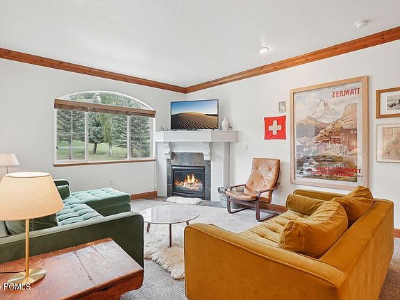 3rd image of 840 W Bigler Ln Unit 2021