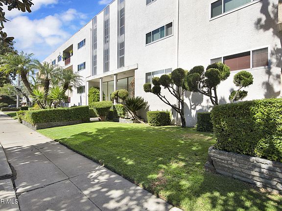 2nd image of 12955 Riverside Dr APT 307