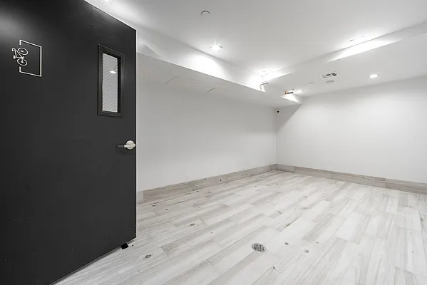 Rented by YHT Management Inc. | media 32