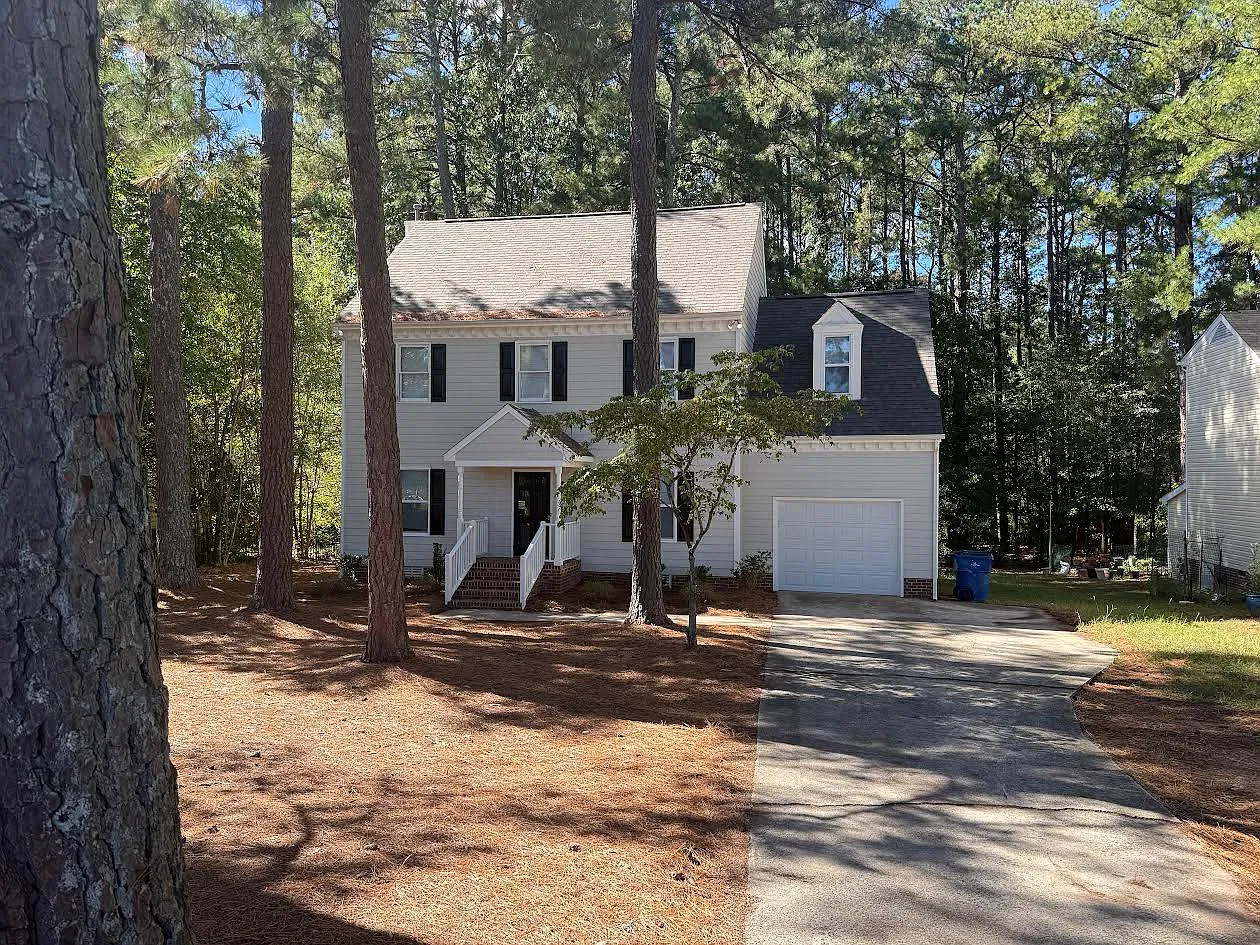 4 bed, 2.5 bath, 1994 sqft, $2,395 — Photo 1