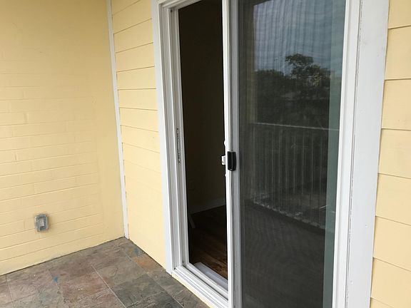 4th image of 732 N Halifax Ave APT 404