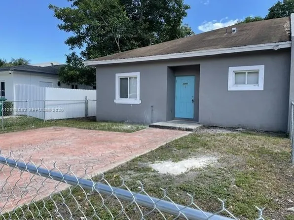 1240 NW 102nd St #1240, Miami, FL 33147