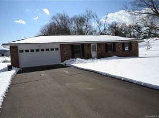 440 Barberry Rd, North Haven, CT 06473