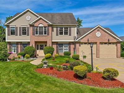 551 Burkes Dr, Coraopolis, PA, 15108