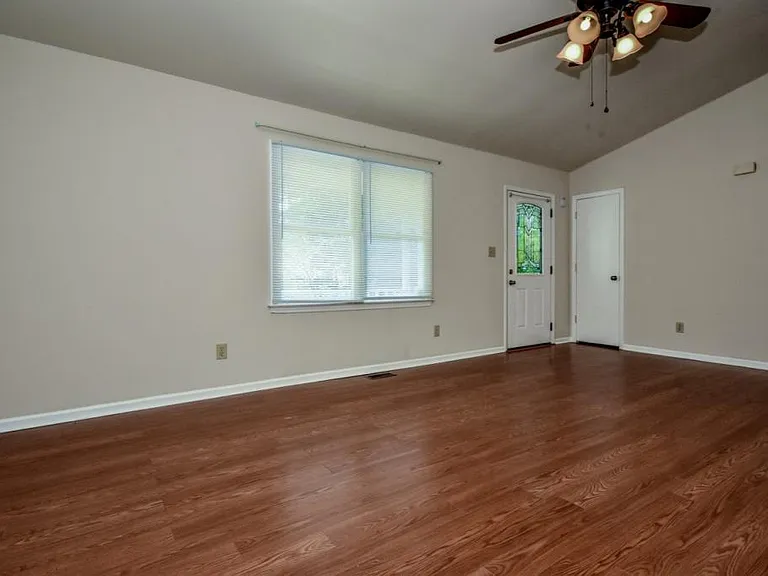 7730 Deer Track Dr — Photo 9