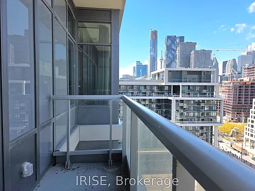 1 Edgewater Dr Photo 1