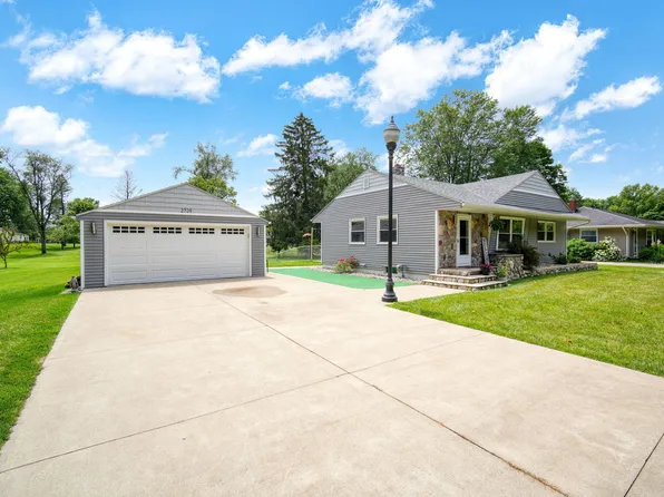 2729 Vrooman Rd, Jackson, MI 49201