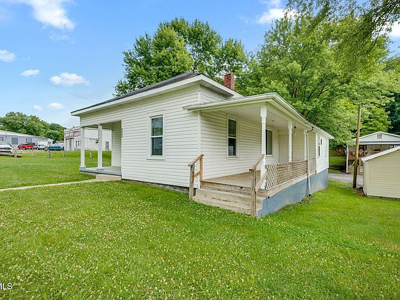 3rd image of 1167 Bloomingdale Pike