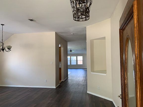 2nd image of 5856 Palomino Dr