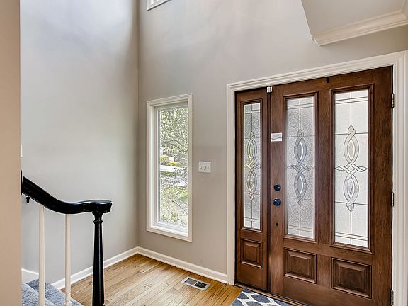 4th image of 2S025 Ironwood Ln