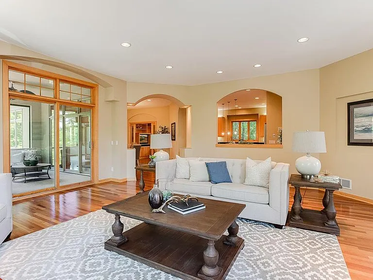 21892 Byron Cir — Photo 6