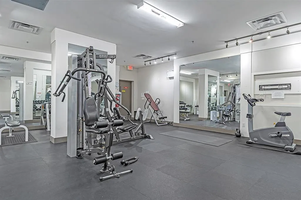 1 bed, 730 sqft, $1,999 — Photo 1