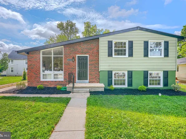 2831 Rona Rd, Baltimore, MD 21207