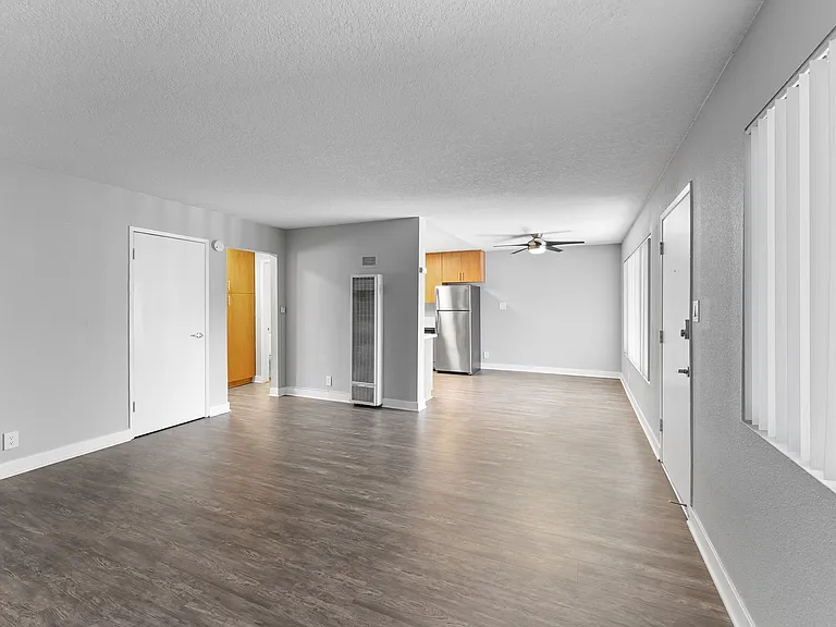 The Circle Apartments at Long Beach — Photo 71
