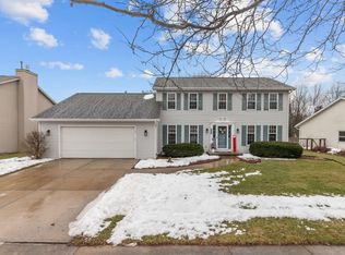 1541 E Meadow Grove Blvd, Appleton, WI 54915
