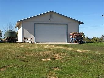 2nd image of 215 Spur Ave