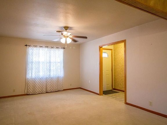 2nd image of 1482 Marsalis Dr