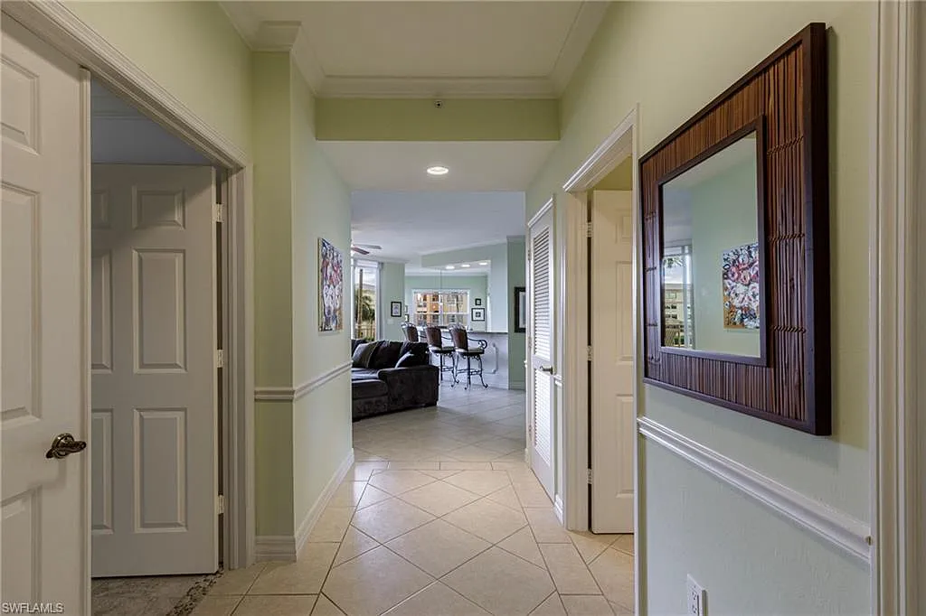 1 bed, 1.5 bath, 1325 sqft, $6,700 — Photo 3