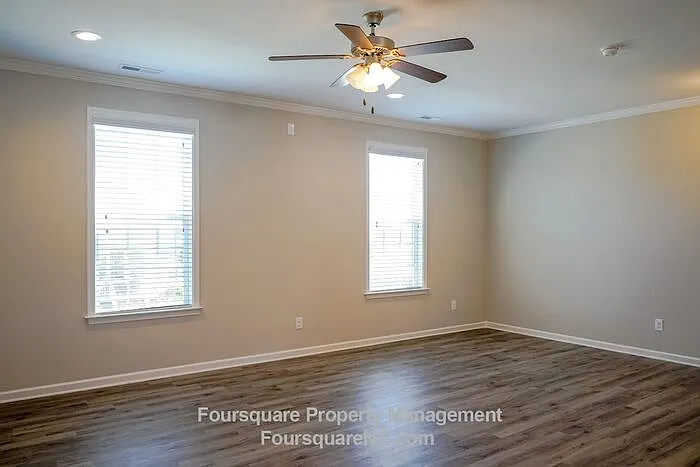 6405 Giddings St — Photo 24