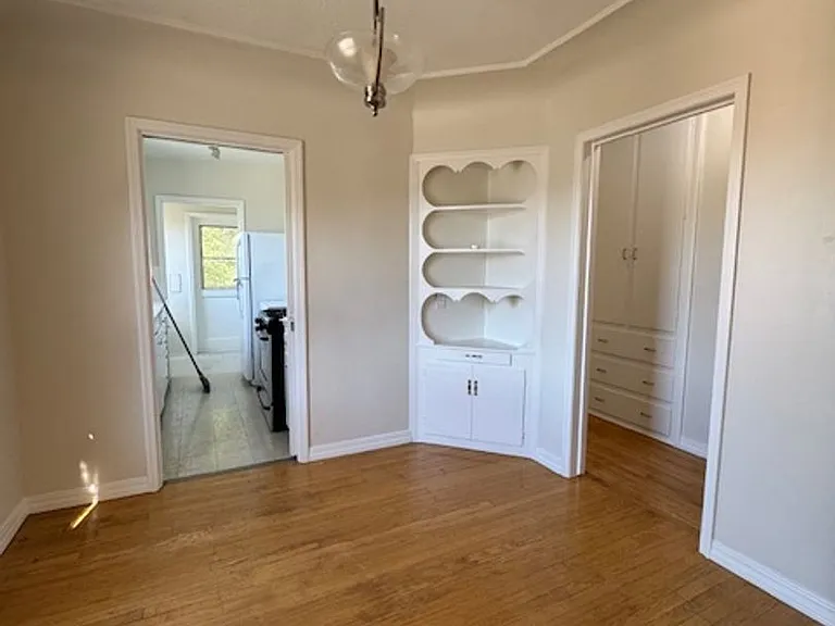 1257 N Van Ness Ave — Photo 19