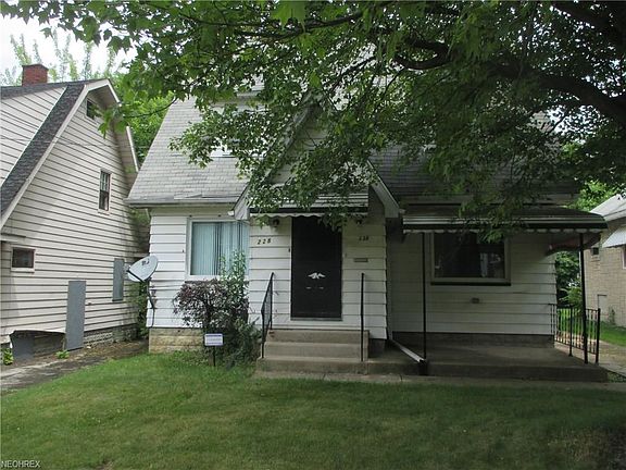 2nd image of 228 Hilton Ave
