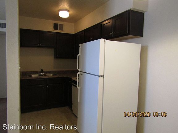 5th image of 2807 E Idaho Ave #10
