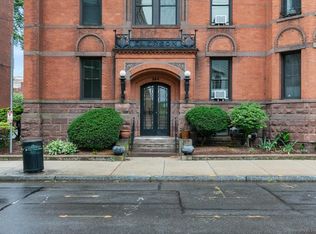 284 Orange St APT 203, New Haven, CT 06510