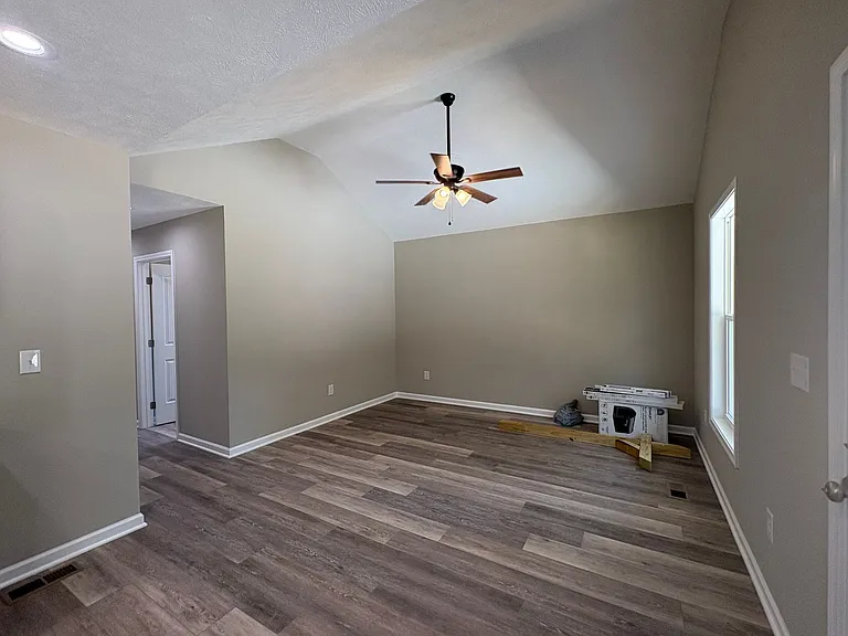 103 Hummingbird Dr — Photo 5