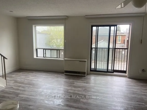 3358 Lake Shore Blvd W #B, Toronto, ON M8W 1M9