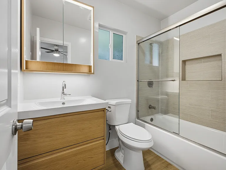 243 Crandall St — Photo 10