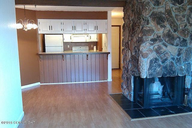 2nd image of 2201 Romig Pl APT 304