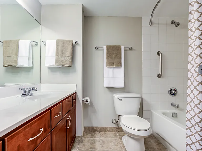 Spacious Bathroom