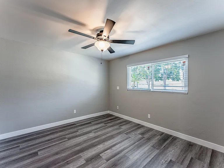2777 Nimitz Blvd — Photo 21
