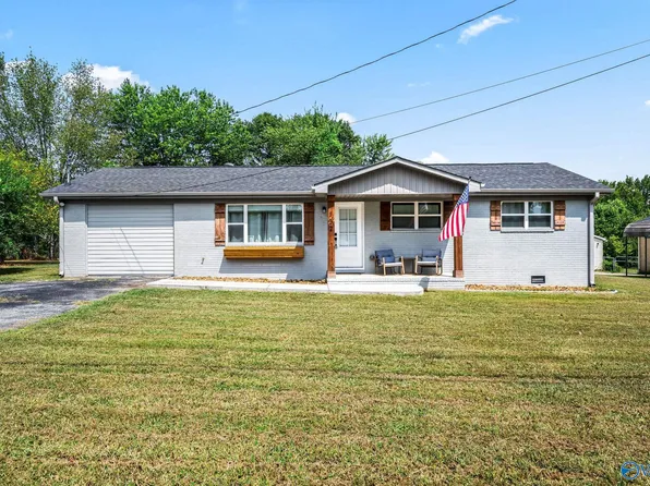 152 Simmons Cir, Fayetteville, TN 37334