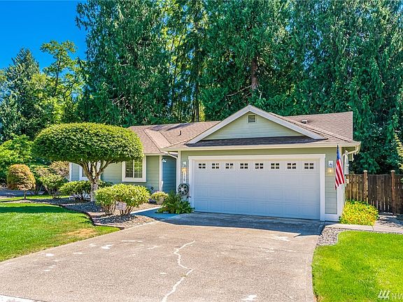 2nd image of 116 Blossom Ln